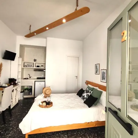 Apartment Folia Naxos 2 *